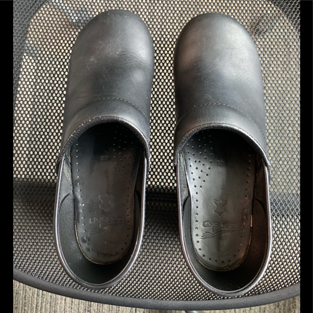 Dansko size 40 clogs